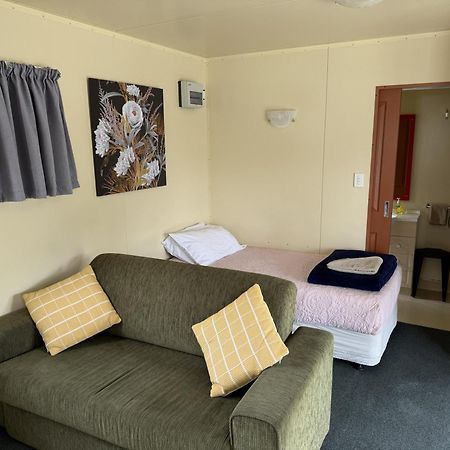 Picton'S Waikawa Bay Holiday Park Buitenkant foto