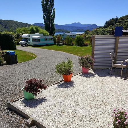 Picton'S Waikawa Bay Holiday Park Buitenkant foto