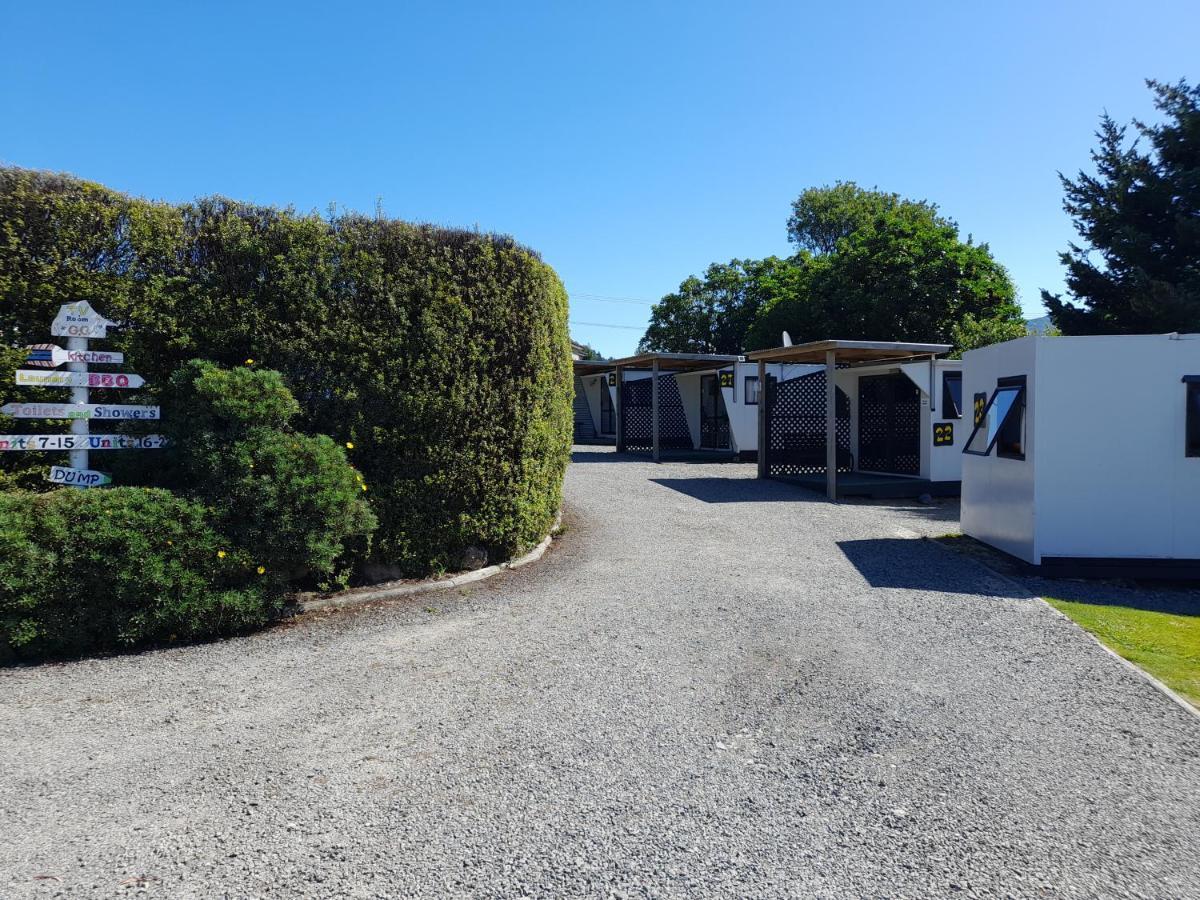 Picton'S Waikawa Bay Holiday Park Buitenkant foto