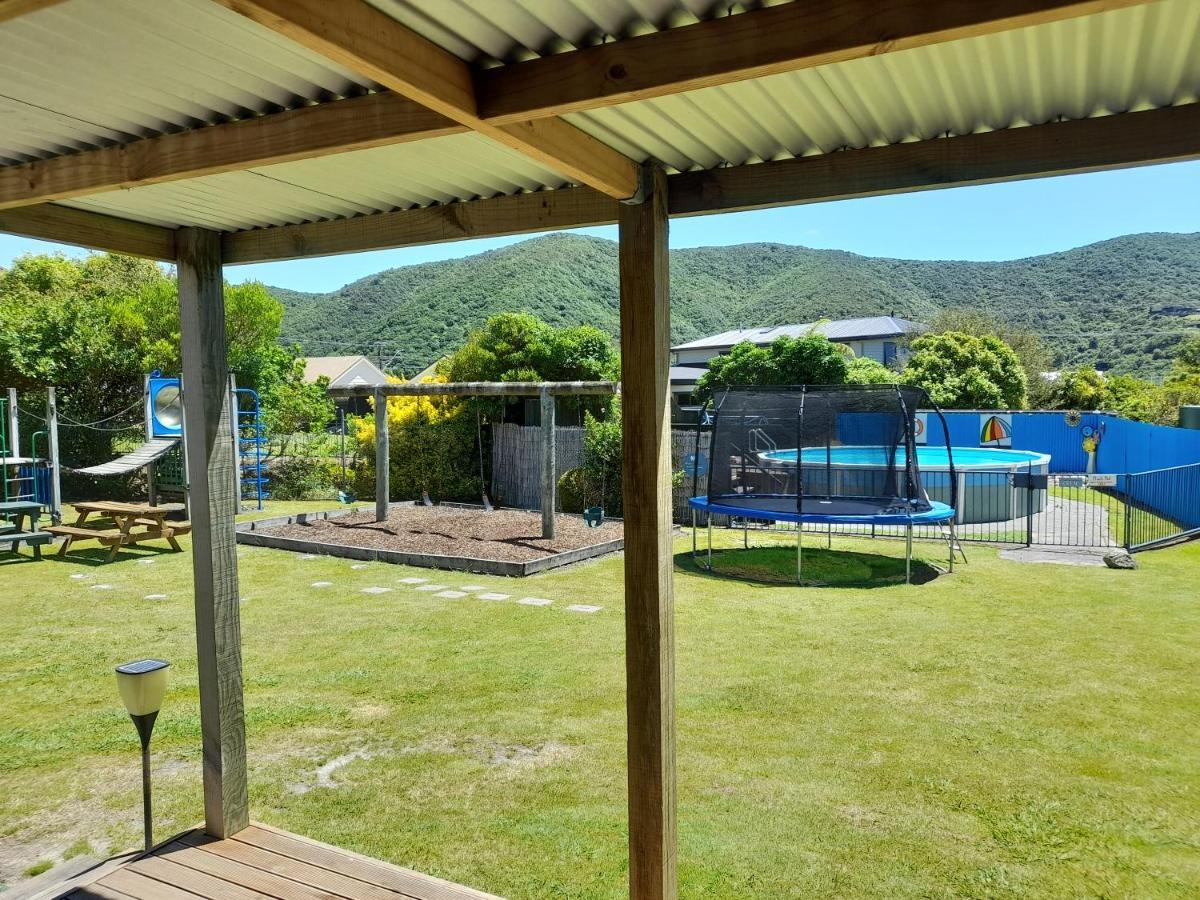 Picton'S Waikawa Bay Holiday Park Buitenkant foto