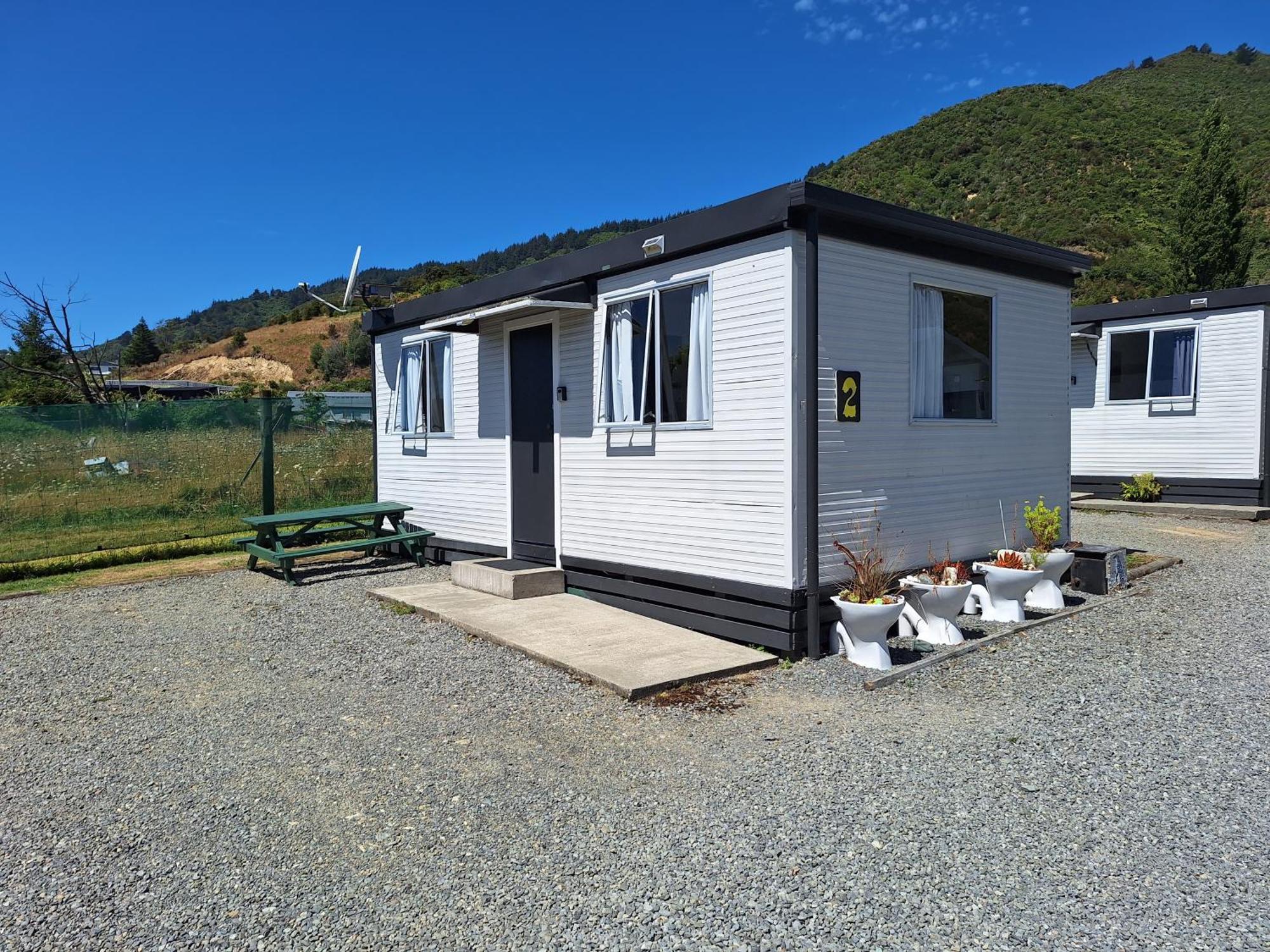 Picton'S Waikawa Bay Holiday Park Buitenkant foto