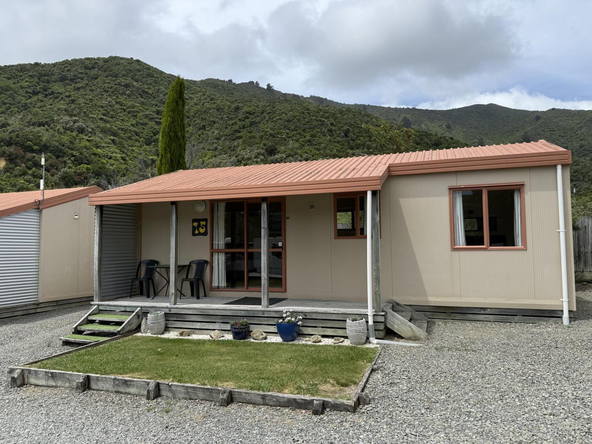 Picton'S Waikawa Bay Holiday Park Buitenkant foto