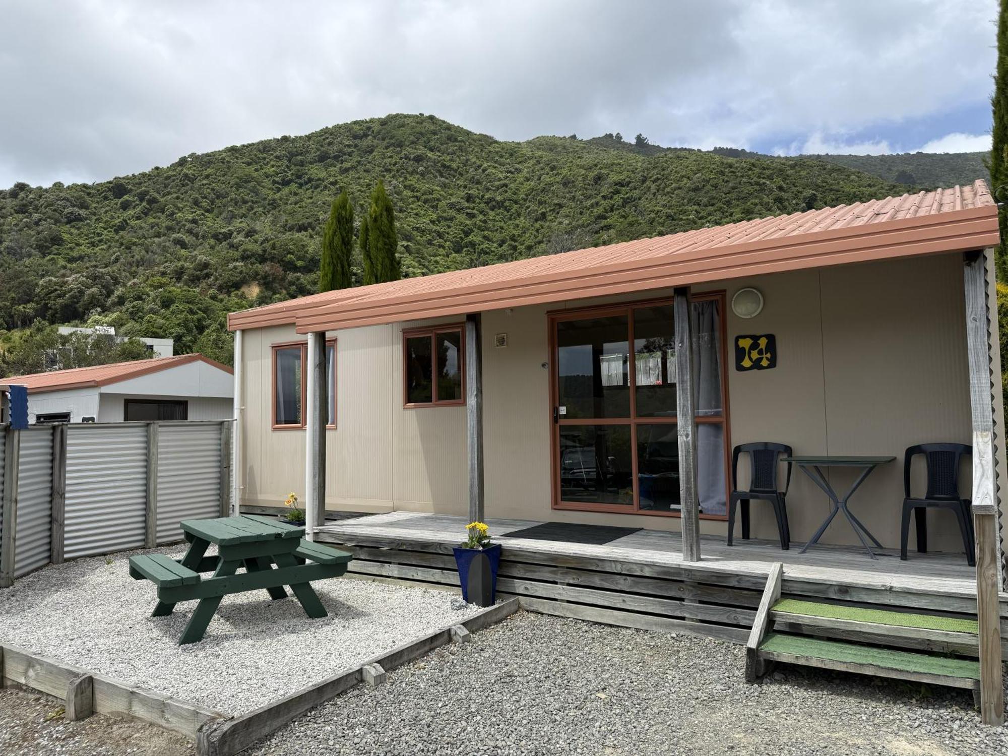 Picton'S Waikawa Bay Holiday Park Buitenkant foto