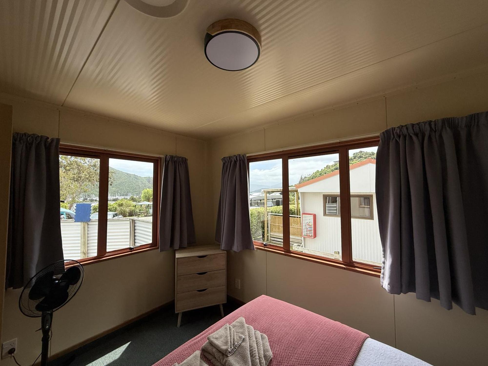 Picton'S Waikawa Bay Holiday Park Buitenkant foto