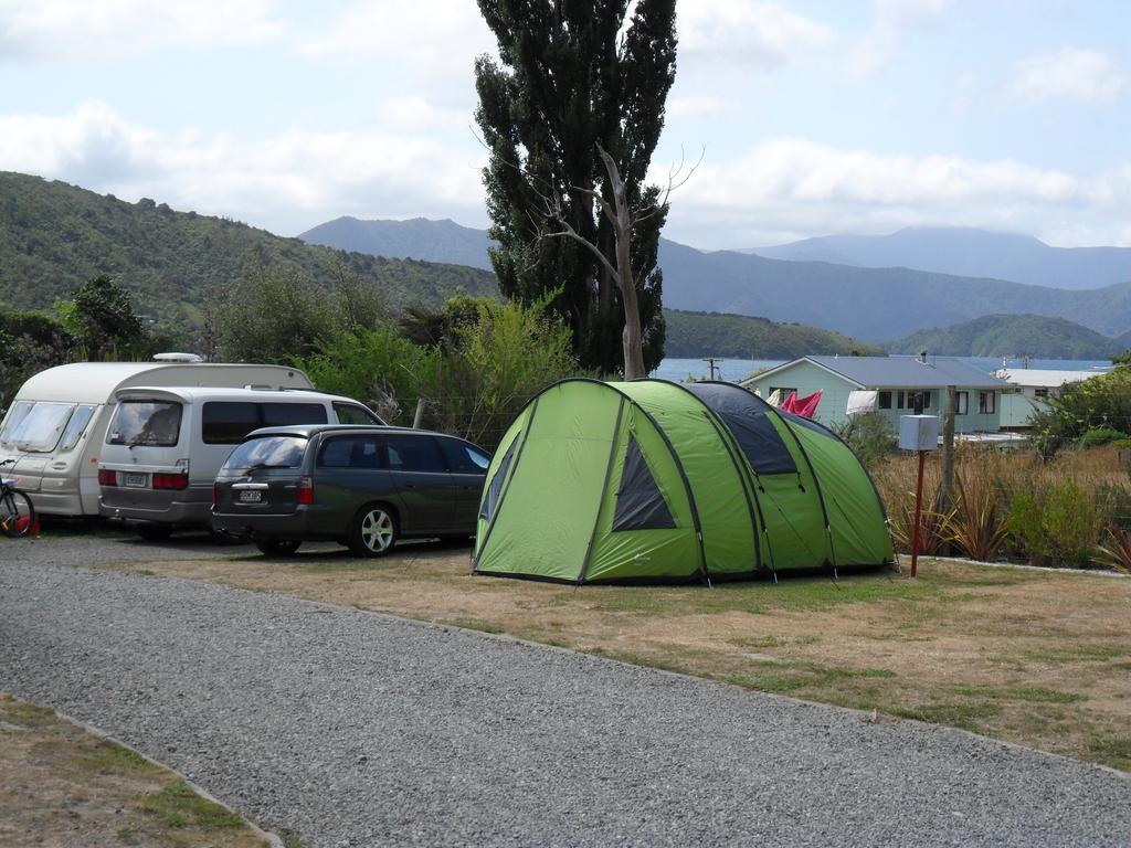 Picton'S Waikawa Bay Holiday Park Buitenkant foto
